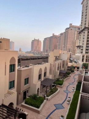 Townhouse the pearl qatar